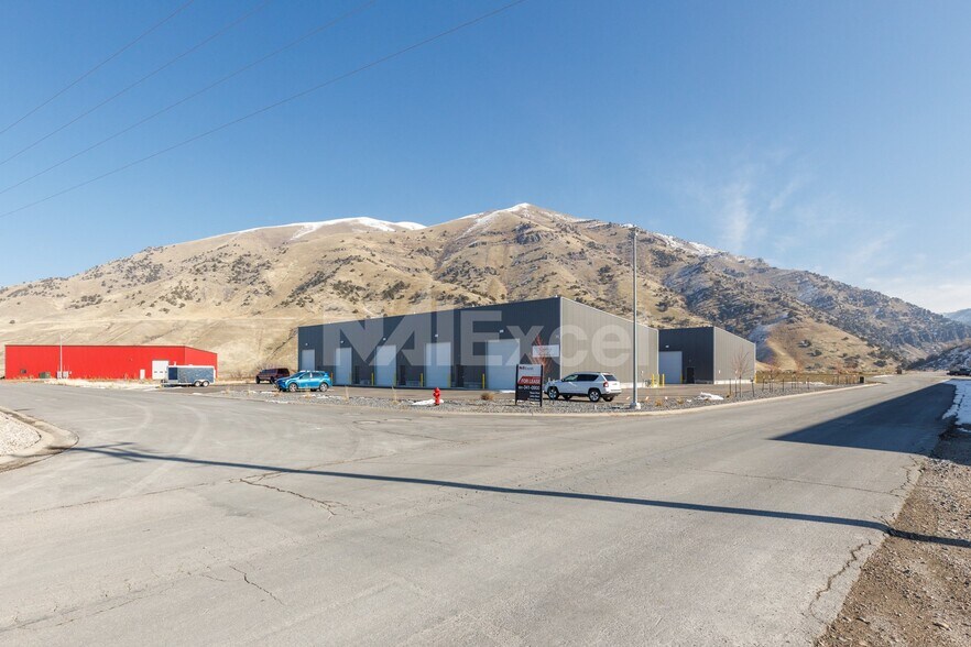 More Photos Of 1810 E Anvil Blvd, Hyrum Warehouse For Lease