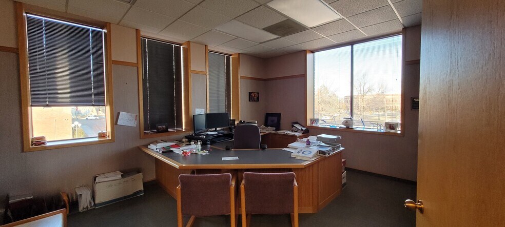 More Photos Of 100 Park Dr S, Great Falls Office For Lease