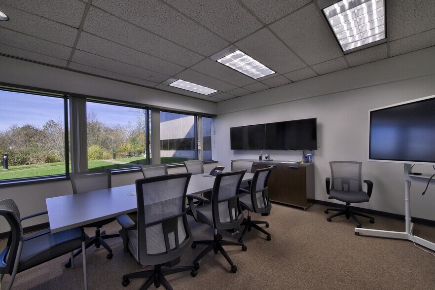 More Photos Of 135 Route 202/206, Bedminster Office For Lease