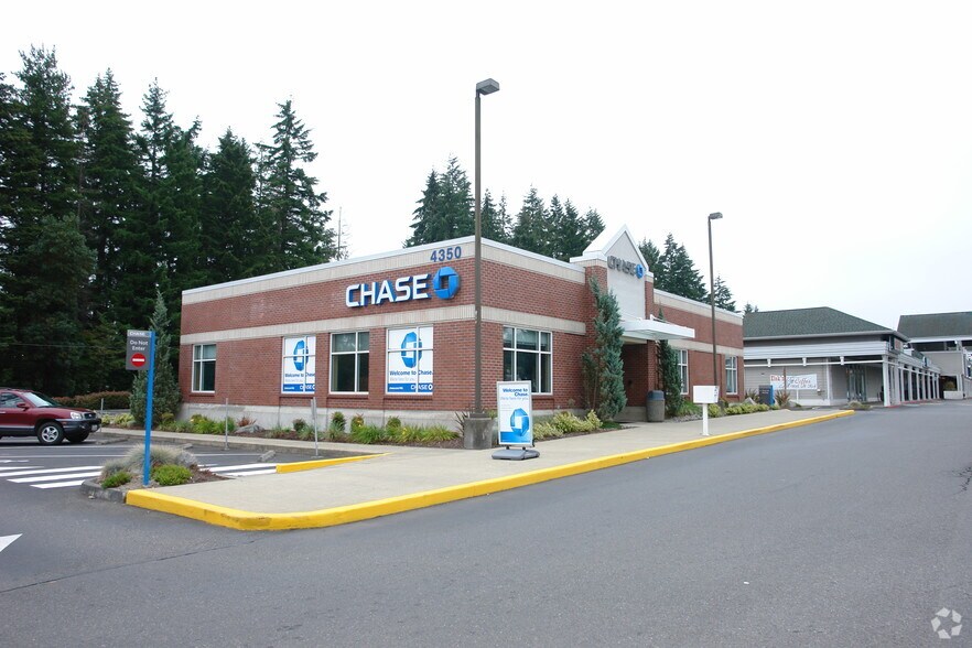 More Photos Of 4350 SE Mile Hill Dr, Port Orchard Bank For Sale