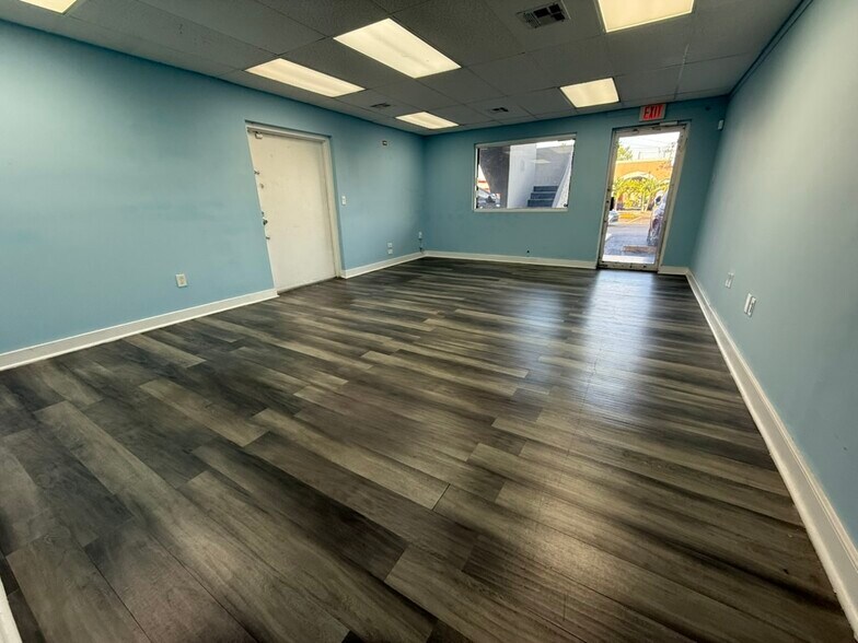 More Photos Of 1665 W 68th St, Hialeah Unknown For Lease