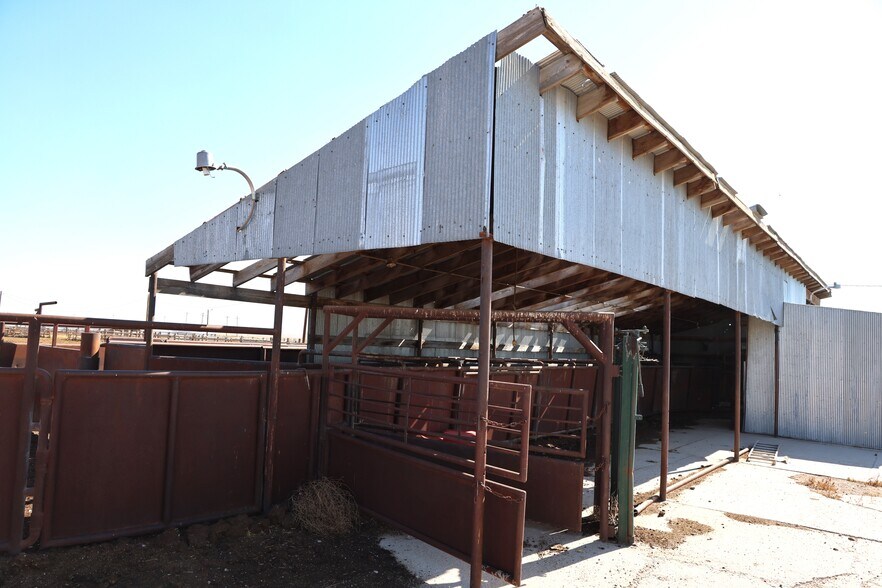 More Photos Of 19700 County Road 96, Pierce Land For Sale