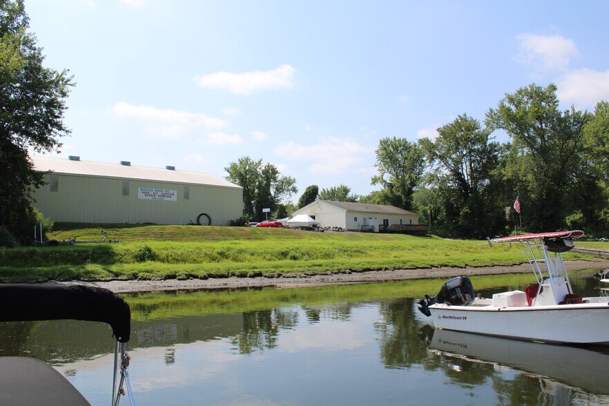 More Photos Of 674 Main St, Portland Marina For Sale