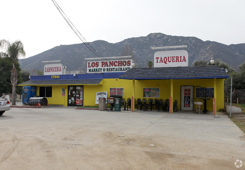 Primary Photo Of 17941 Grand Ave, Lake Elsinore Convenience Store For Lease