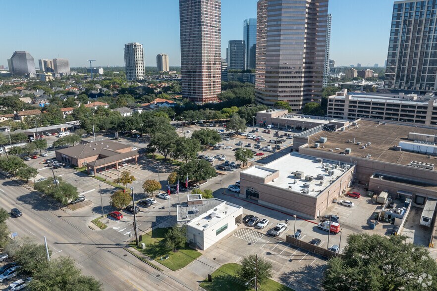 More Photos Of 1777 Sage Rd, Houston Freestanding For Lease