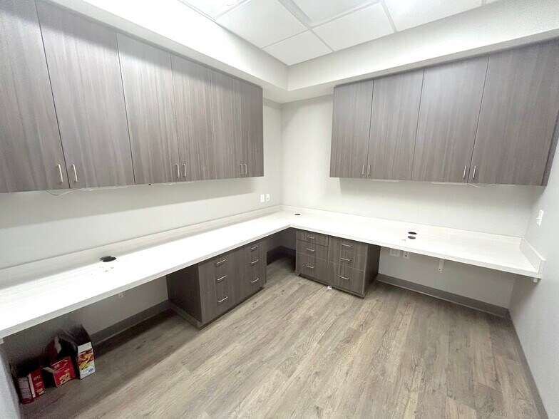 More Photos Of 497 W 14600 S, Bluffdale Medical For Sale