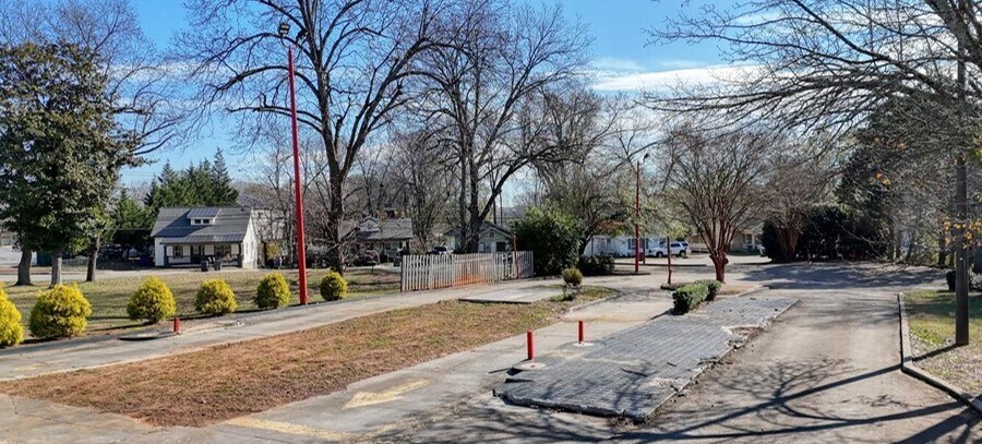 More Photos Of 943 Jesse Jewell Pky, Gainesville Land For Sale