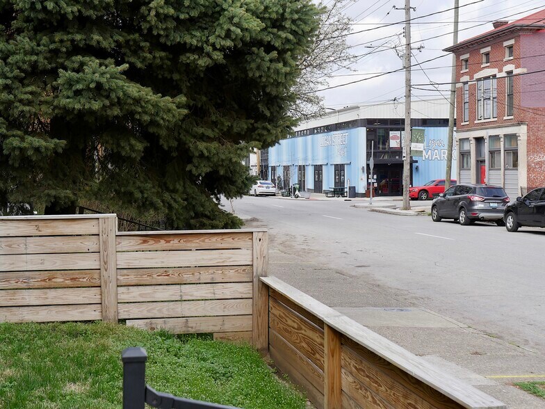 More Photos Of 1110 Logan St, Louisville Storefront Retail Residential For Sale