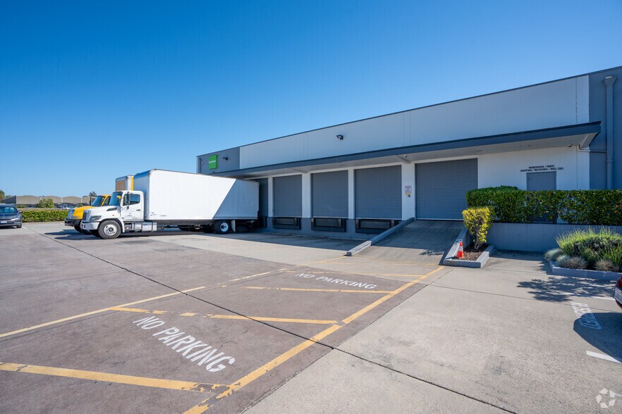 More Photos Of 1755 Rollins Rd, Burlingame Warehouse For Lease