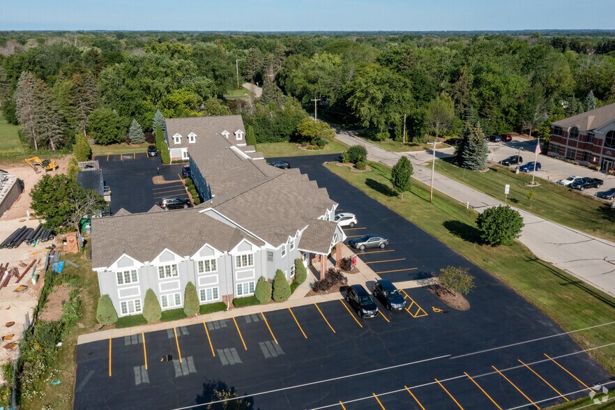 More Photos Of 11431 N Port Washington Rd, Thiensville Office For Sale