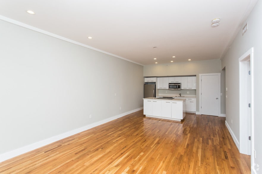 More Photos Of 361-385 Broadway, Chelsea Apartments For Lease