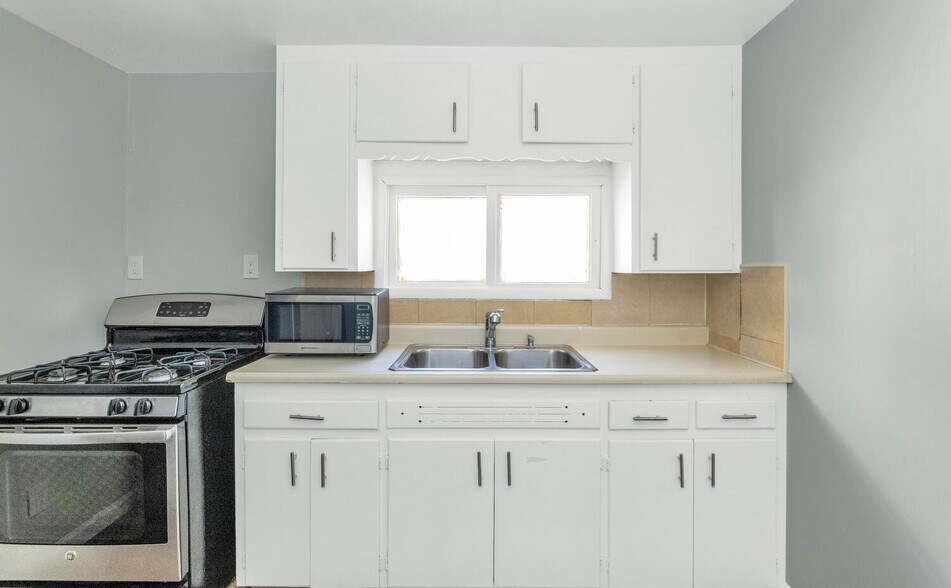 More Photos Of 316 E Vogel Ave, Phoenix Apartments For Sale