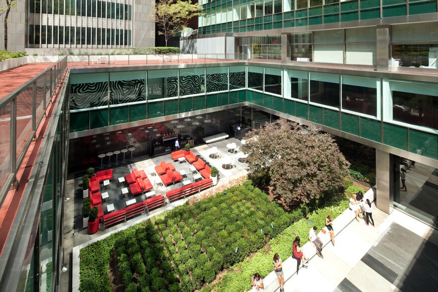 More Photos Of 390 Park Ave, New York Office For Lease