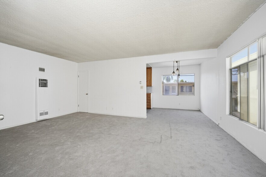 More Photos Of 1631 Granville Ave, Los Angeles Apartments For Sale