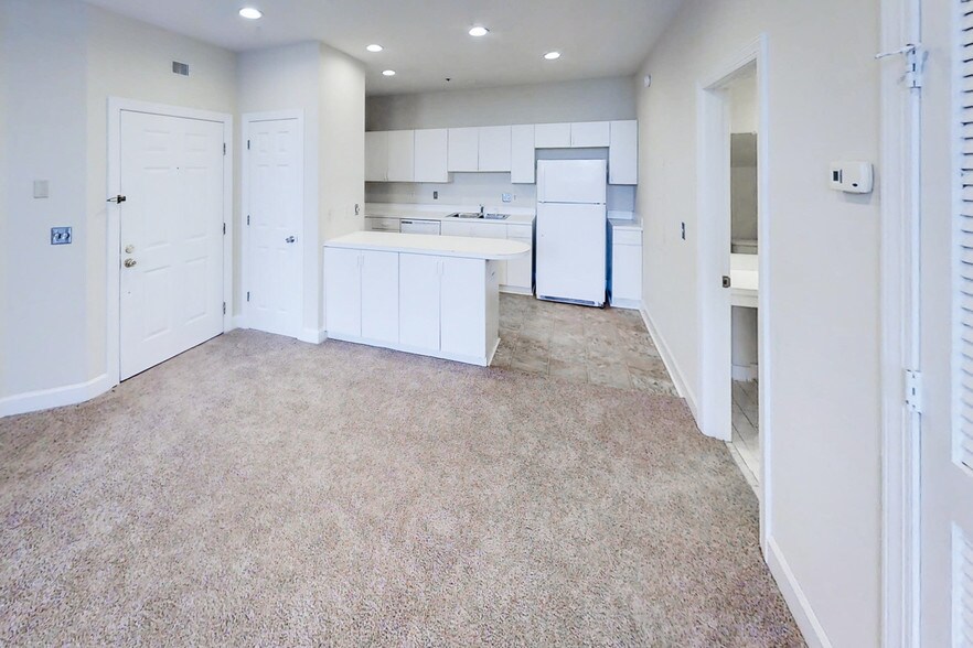 More Photos Of 289-291 King St, Charleston Apartments For Sale