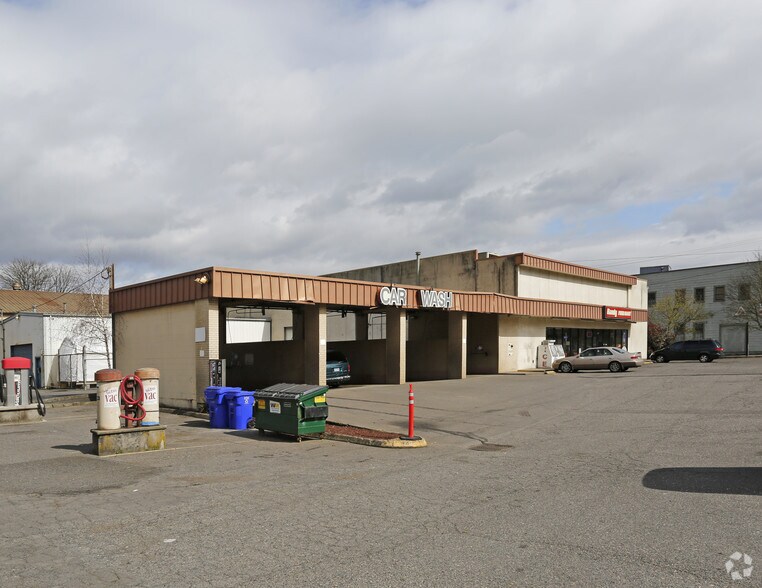 More Photos Of 2323 NW 29th Ave, Portland Warehouse For Lease