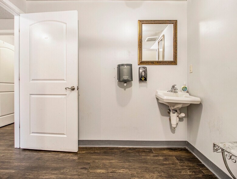 More Photos Of 3113 Stone Mountain St, Lithonia Storefront Retail Office For Sale