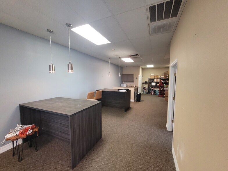 More Photos Of 5404 Hoover Blvd, Tampa Medical For Lease