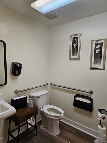 More Photos Of 1830 Ruffin Mill Cir, South Chesterfield Coworking Space