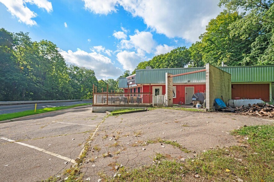 More Photos Of 15212 N Red Bud Trl, Buchanan General Retail For Sale