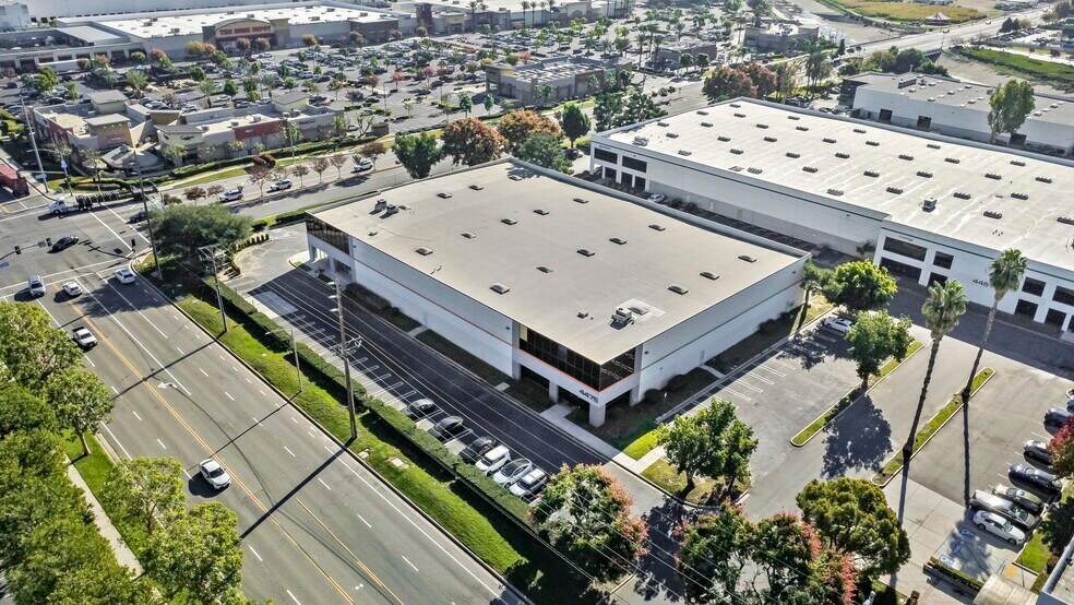 More Photos Of 4475 Eucalyptus Ave, Chino Warehouse For Lease
