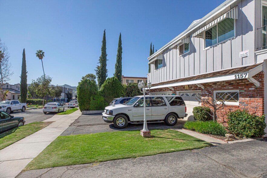 More Photos Of 1157 Justin Ave, Glendale Apartments For Sale