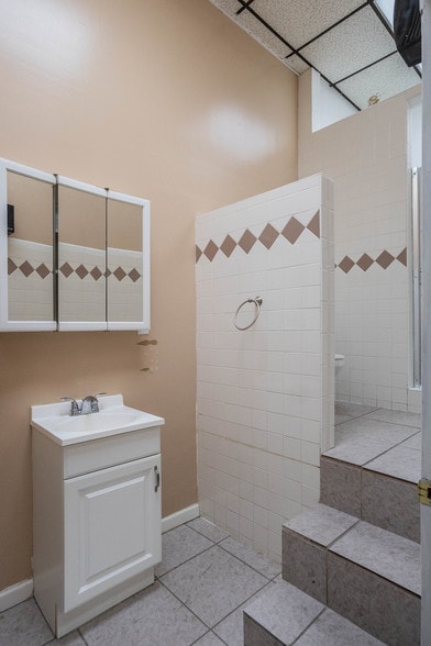 More Photos Of 321 N Stanton St, El Paso Loft Creative Space For Sale