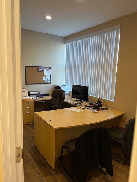 More Photos Of 73760 Dinah Shore Dr, Palm Desert Warehouse For Lease