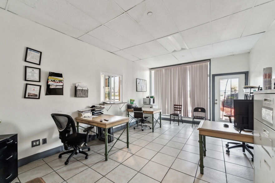 More Photos Of 5140 Crenshaw Blvd, Los Angeles Assisted Living For Sale