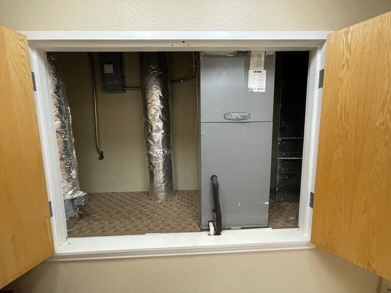 More Photos Of 501-599 Paris ave, Soper Religious Facility For Sale