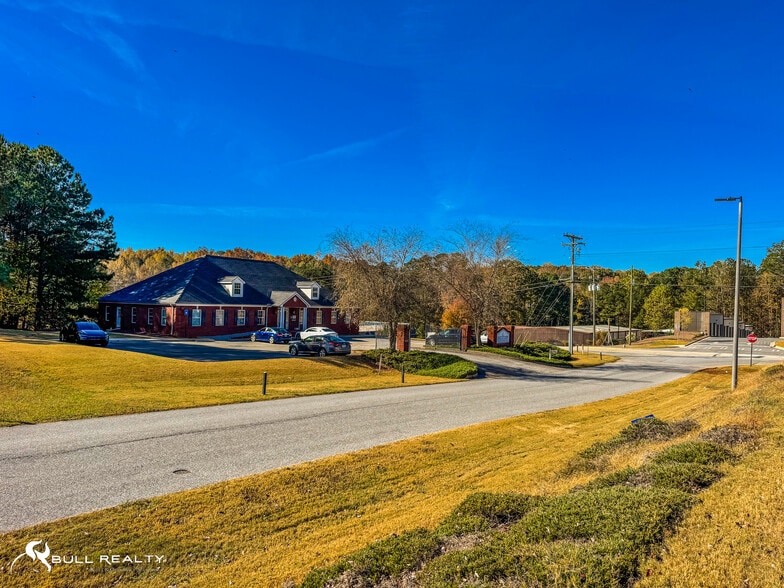 More Photos Of 100 Greystone Power Blvd, Dallas Medical For Lease