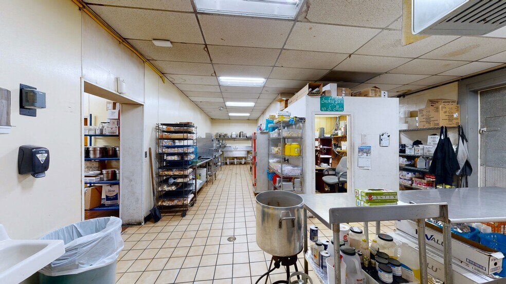 More Photos Of 1101 S Main St, Lexington Restaurant For Sale