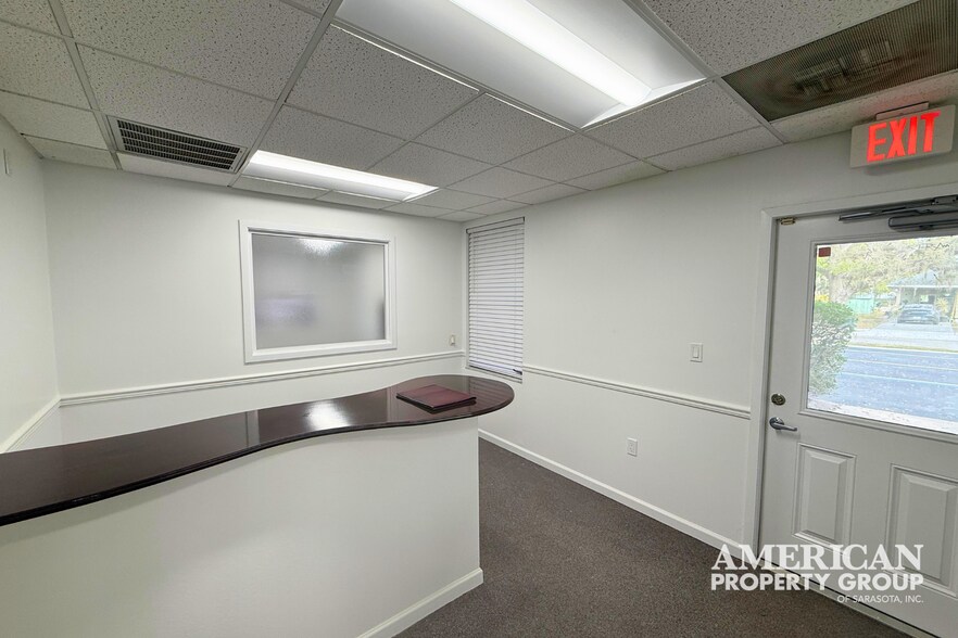 More Photos Of 410 4th Ave E, Bradenton Medical For Lease