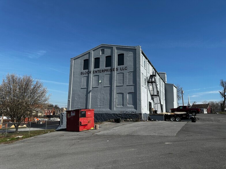 More Photos Of 133 S Burhans Blvd, Hagerstown Warehouse For Sale
