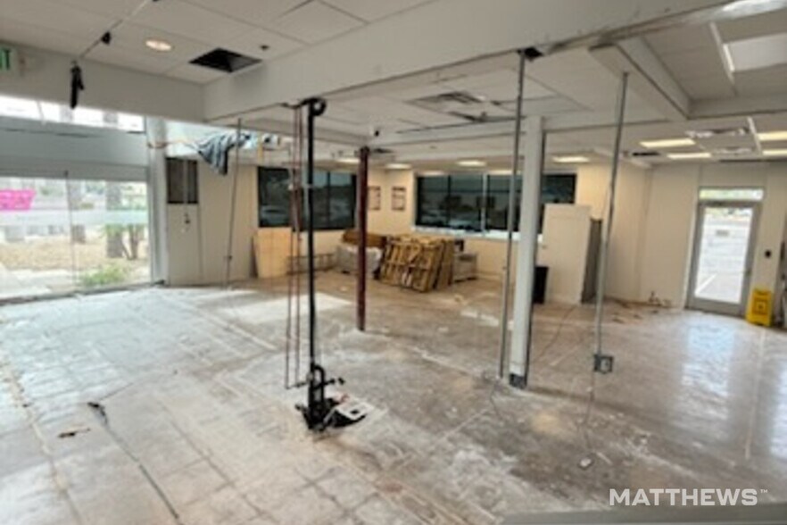 More Photos Of 15011 N 75th St, Scottsdale Office For Sale