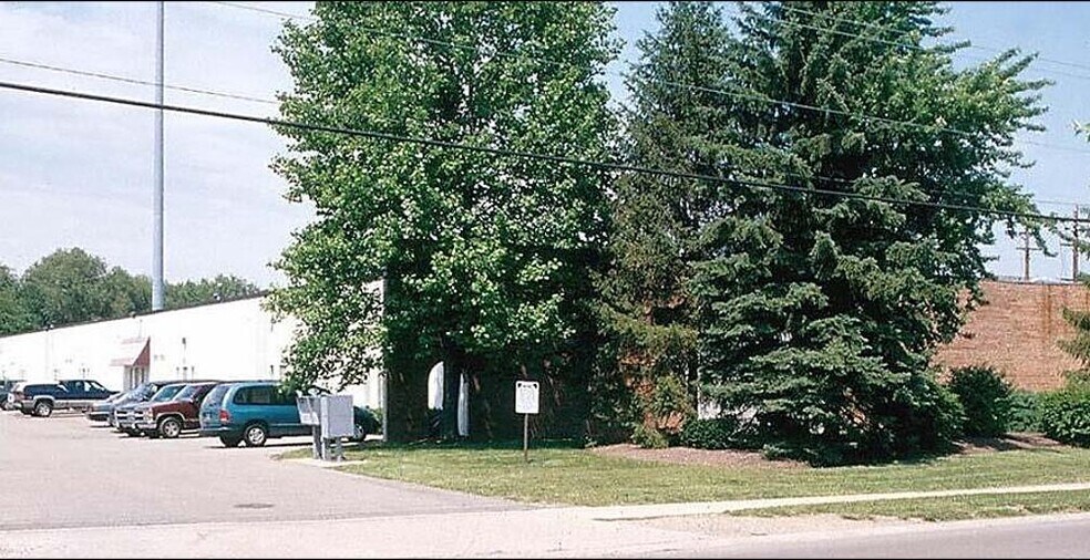 Primary Photo Of 484-516 Northland Blvd, Cincinnati Warehouse For Lease