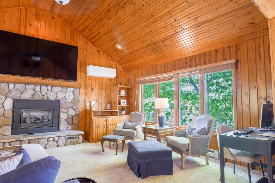 More Photos Of 8971 Thoroughfare Rd, Minocqua Multifamily For Sale