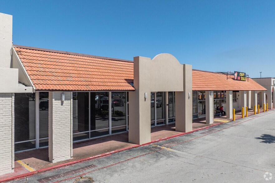 More Photos Of 2211-2225 Southmore Ave, Pasadena Unknown For Lease