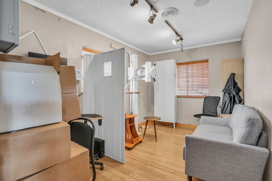 More Photos Of 34 S 500 E, Salt Lake City Medical For Lease