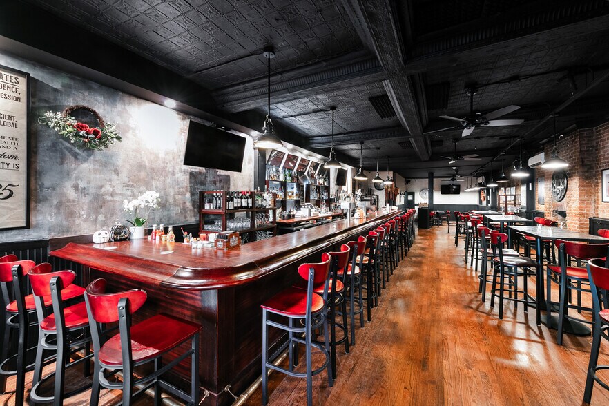 More Photos Of 135 Reade St, New York Multifamily For Sale