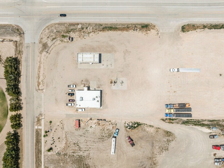 More Photos Of 36020 US Highway 287, Wiley Service Station For Sale
