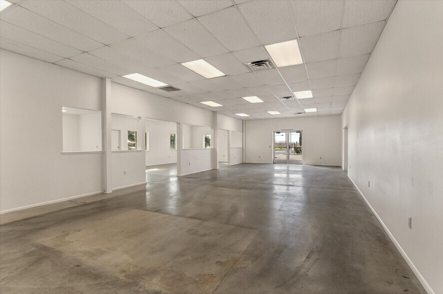 More Photos Of 3388 State Highway 32, Chico Warehouse For Lease
