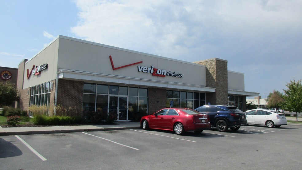 More Photos Of L St @ 120th st, Omaha Unknown For Lease