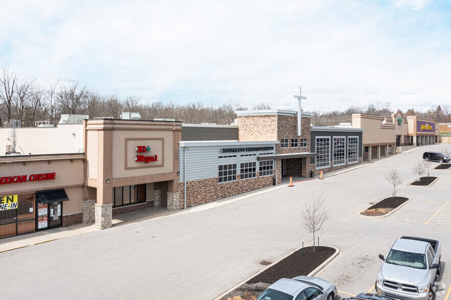 Primary Photo Of 406-418 S 1st Ave, La Grange Drugstore For Lease