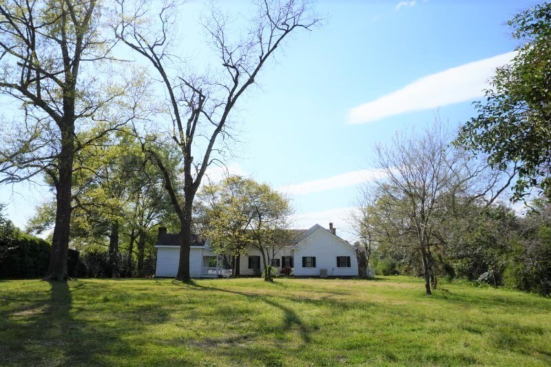 More Photos Of 668 N Main St, Jasper Storefront Retail Office For Sale