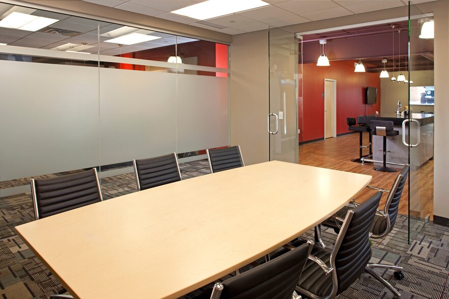 More Photos Of 219-223 Little Canada Rd E, Saint Paul Office For Lease