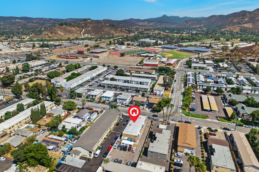 More Photos Of 12651 Laurel St, Lakeside Apartments For Sale