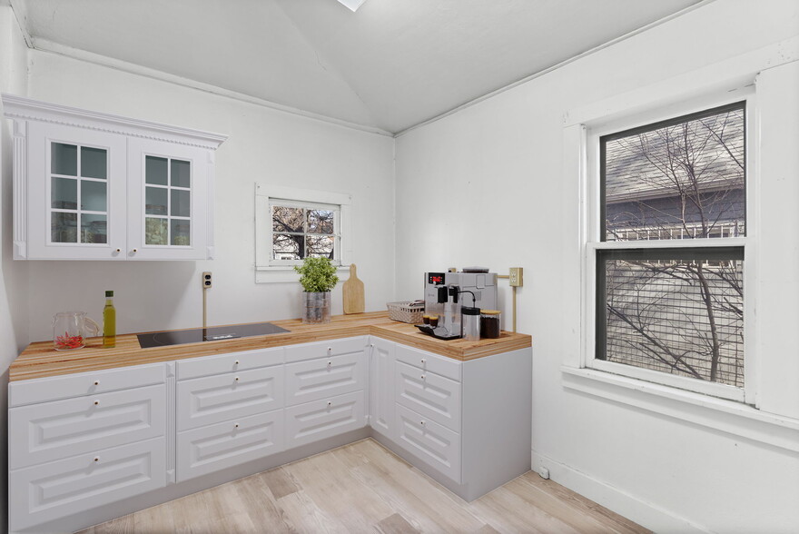 More Photos Of 2103 Evans Ave, Cheyenne Office For Lease