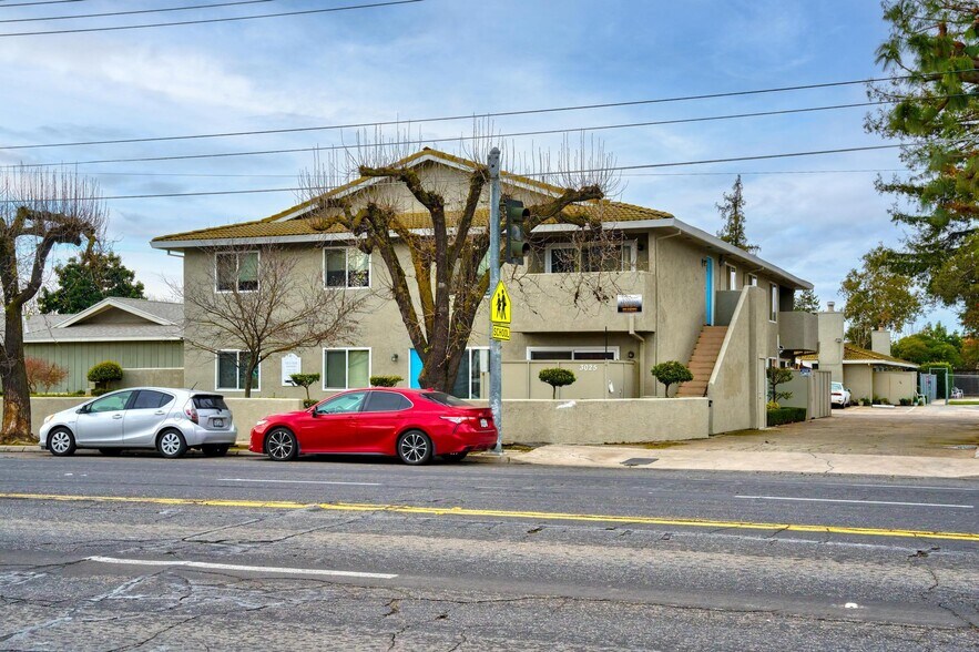 Primary Photo Of 3025 Tully Rd, Modesto Apartments For Sale