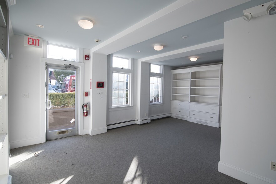 More Photos Of 31 E Elm St, Greenwich Storefront Retail Residential For Sale